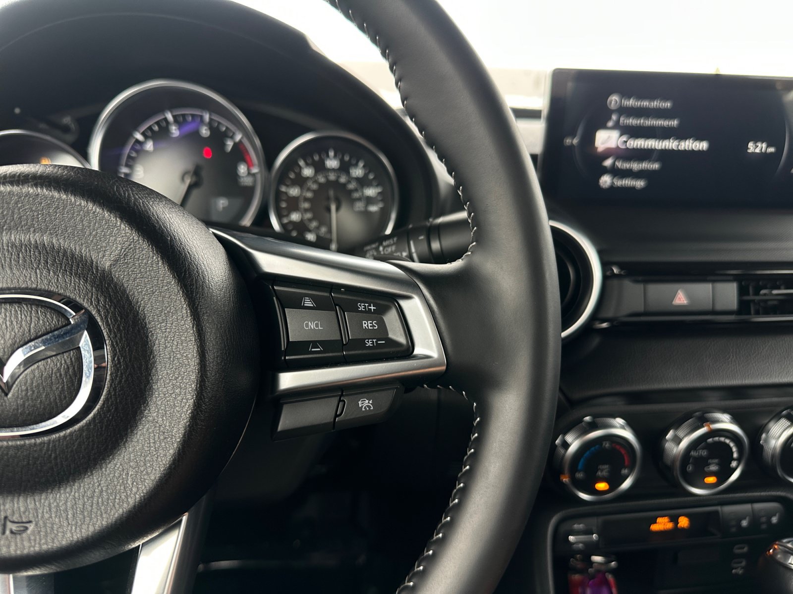 Used 2026 MAZDA MX-5 Miata RF Grand Touring RWD image 19