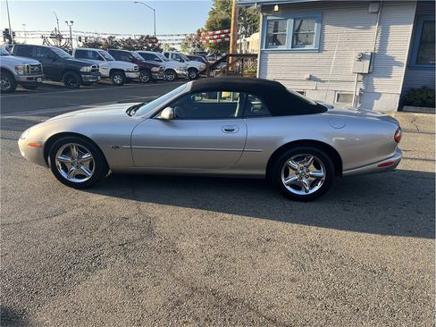 Used 1998 Jaguar XK8 Convertible image 3