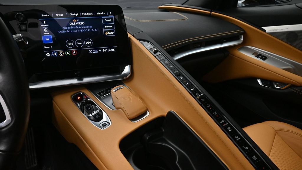 Used 2022 Chevrolet Corvette Stingray Preferred Conv w/ 2LT RWD image 8