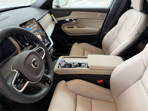 New 2026 Volvo XC90 B6 Ultra AWD/4WD image 13
