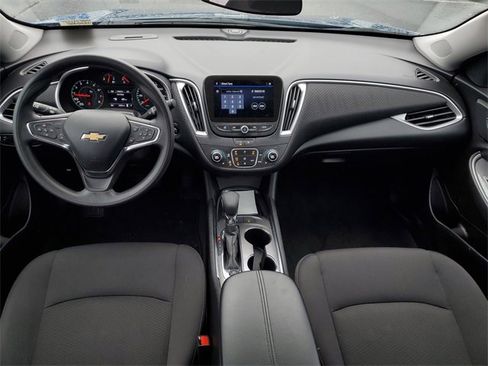 Used 2024 Chevrolet Malibu LT image 15