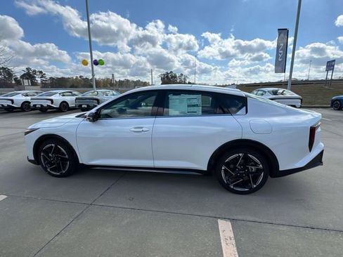 New 2026 Kia K4 GT-Line image 5