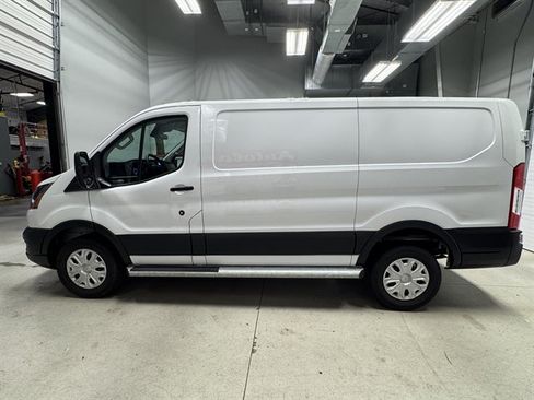Used 2025 Ford Transit 250 Low Roof w/ Exterior Upgrade Package RWD image 5