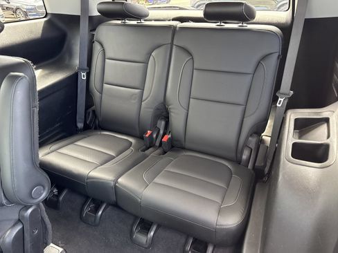 Used 2019 GMC Acadia SLT FWD image 12