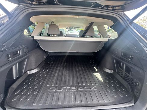 Used 2023 Subaru Outback Premium image 20