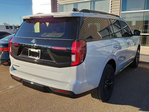 New 2025 Ford Expedition Platinum w/ Stealth Appearance Package image 7