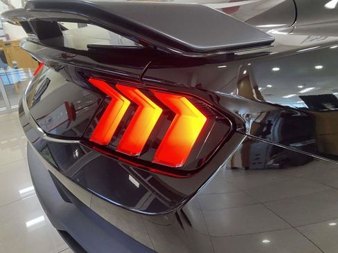 Used 2024 Ford Mustang Dark Horse RWD image 4