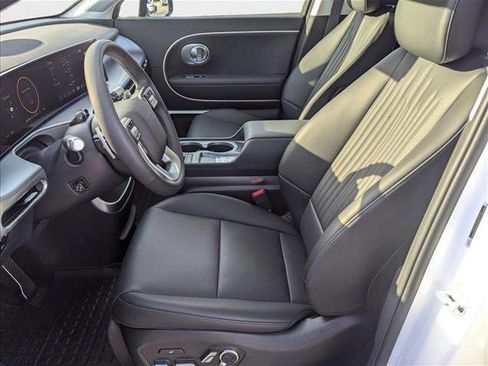 New 2026 Hyundai Ioniq 9 Calligraphy image 4