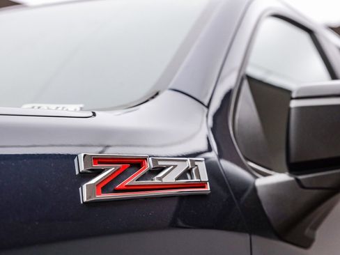 Used 2020 Chevrolet Silverado 1500 RST w/ All-Star Edition image 7