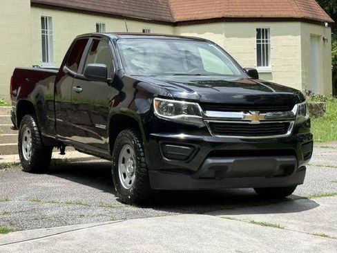 Used 2017 Chevrolet Colorado W/T RWD image 12