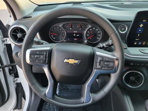 Used 2023 Chevrolet Blazer LT w/ Driver Confidence Package image 22