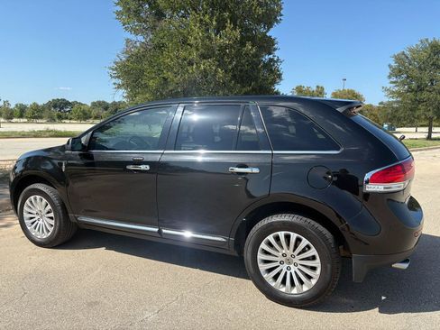 Used 2015 Lincoln MKX FWD image 11