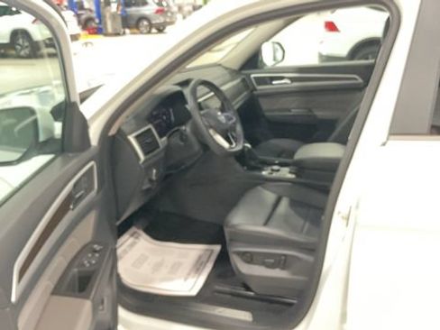 Used 2023 Volkswagen Atlas SE AWD/4WD image 24