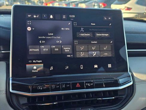 Used 2023 Jeep Compass Limited image 30