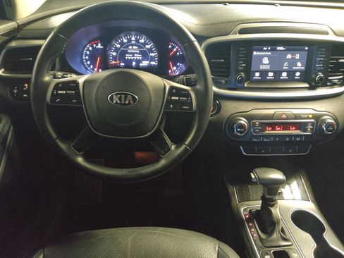 Used 2020 Kia Sorento EX AWD/4WD image 22