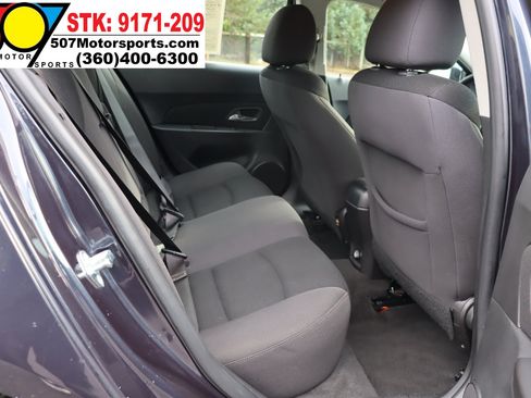 Used 2015 Chevrolet Cruze LT image 17