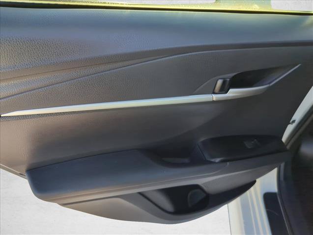 Certified 2025 Toyota Camry SE FWD image 9