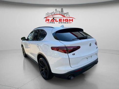 Used 2020 Alfa Romeo Stelvio Sprint w/ Nero Edizione image 2