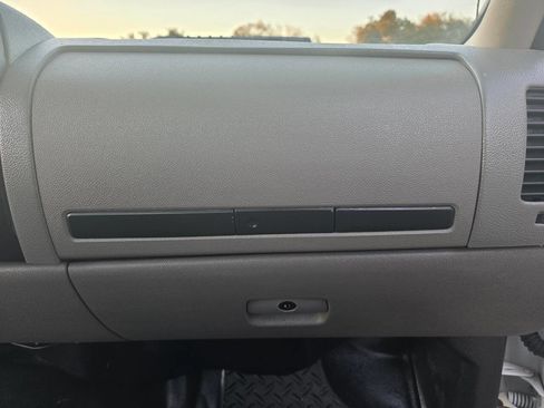 Used 2007 Chevrolet Silverado 1500 W/T image 27