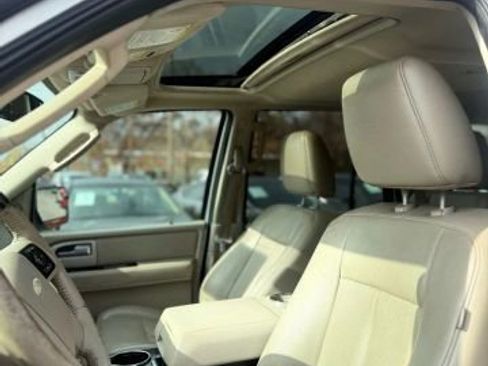 Used 2013 Ford Expedition Limited image 10