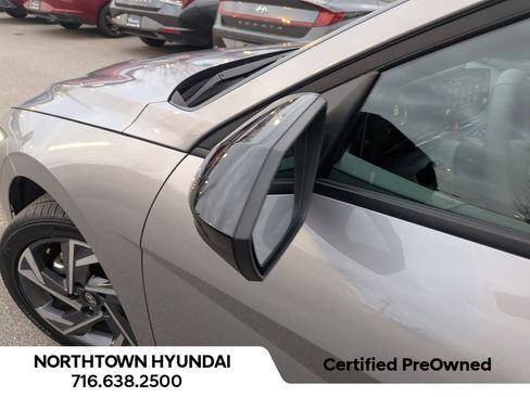 Certified 2025 Hyundai Elantra Sport image 37
