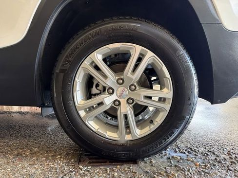 Certified 2023 GMC Terrain SLE w/ Driver Convenience Package FWD image 10