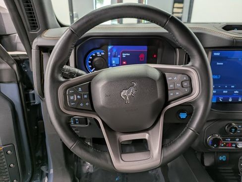 Used 2024 Ford Bronco Badlands image 20