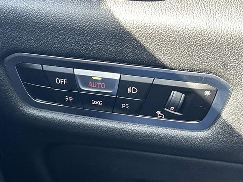 Used 2023 BMW X6 xDrive40i w/ Premium Package image 27