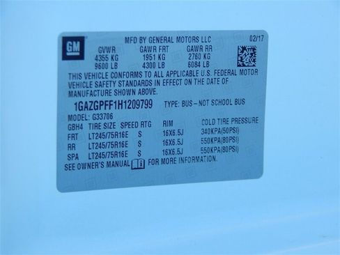 Used 2017 Chevrolet Express 3500 LT w/ LT Preferred Equipment Group image 18