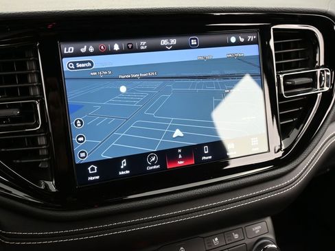 Used 2024 Dodge Durango SRT Hellcat w/ Trailer Tow Group IV image 26