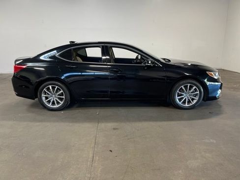 Used 2020 Acura TLX FWD image 2
