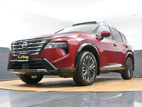 Used 2025 Nissan Rogue Platinum image 53