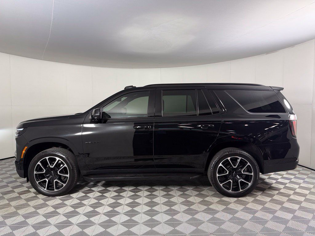 Used 2026 Chevrolet Tahoe RST w/ Comfort Package AWD/4WD image 4