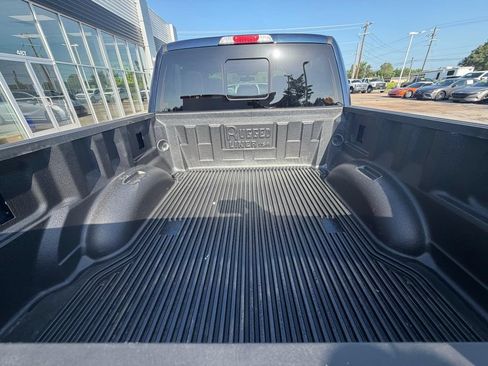 Used 2018 Ford F150 Platinum w/ Equipment Group 701A Luxury AWD/4WD image 8