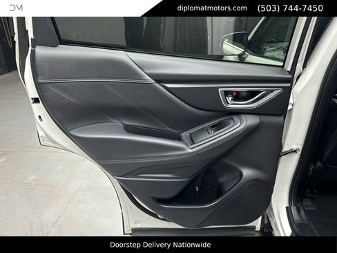 Used 2024 Subaru Forester Touring image 25