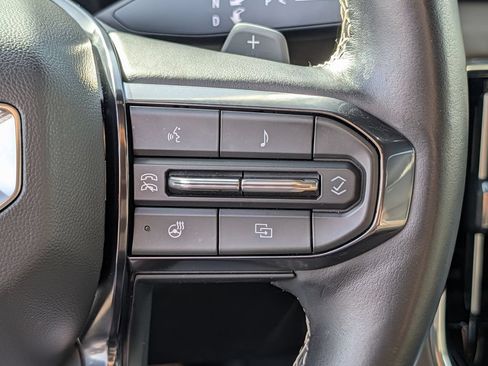 New 2025 GMC Yukon Denali Ultimate AWD/4WD image 19
