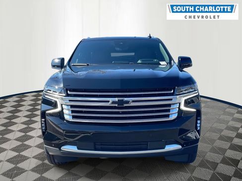 Used 2023 Chevrolet Suburban High Country w/ Advanced Technology Package image 2