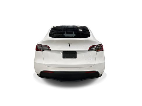 Certified 2023 Tesla Model Y Long Range AWD/4WD image 5