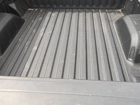 Used 2021 GMC Sierra 1500 SLT w/ SLT Premium Package AWD/4WD image 8