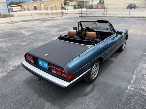 Used 1988 Alfa Romeo Spider Veloce RWD image 70