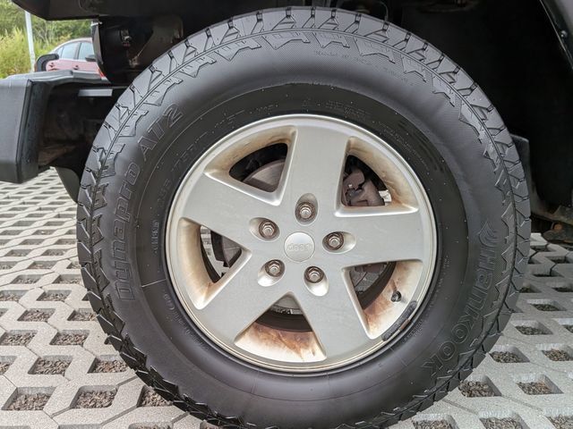 Used 2013 Jeep Wrangler Unlimited Sport AWD/4WD image 10