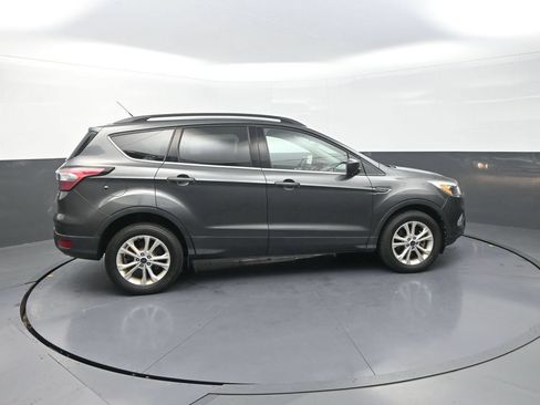 Used 2018 Ford Escape SE AWD/4WD image 12