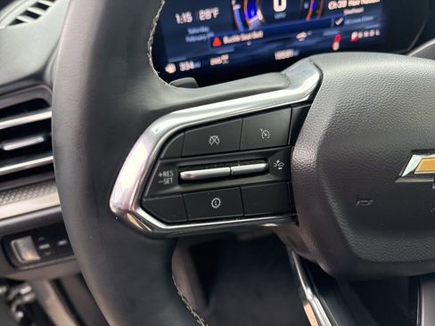 Certified 2025 Chevrolet Traverse LT w/ Sun and Wheel Package image 21