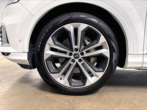 Used 2020 Audi Q7 3.0T Prestige w/ Prestige Package AWD/4WD image 11
