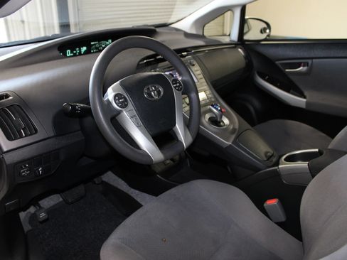 Used 2015 Toyota Prius Two FWD image 22