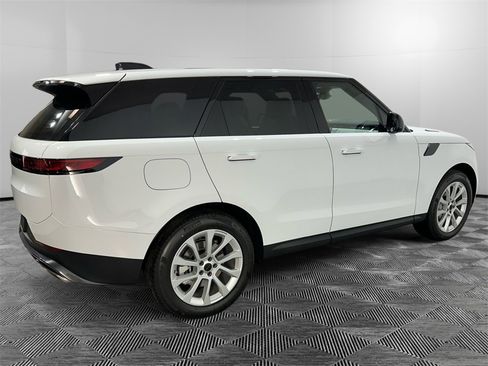 New 2026 Land Rover Range Rover Sport SE image 6