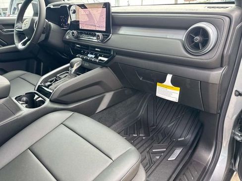 New 2026 Chevrolet Colorado LT w/ LT Convenience Package RWD image 17