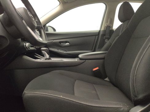 Used 2024 Nissan Sentra SV FWD image 17