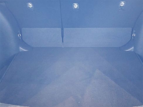 Used 2024 Toyota Corolla Cross XLE image 10