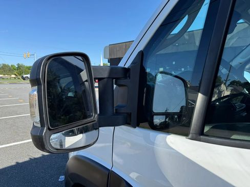 Used 2023 RAM ProMaster 2500 FWD image 12